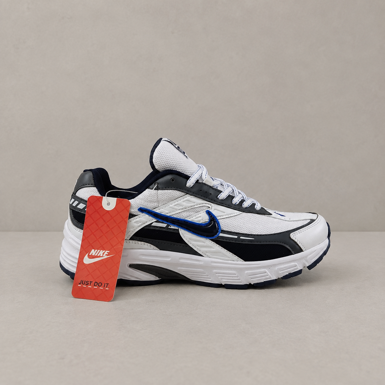 کتونی نایک مستر کوالیتی رنگ سفید سرمه ای سایز ۴۱الی۴۵